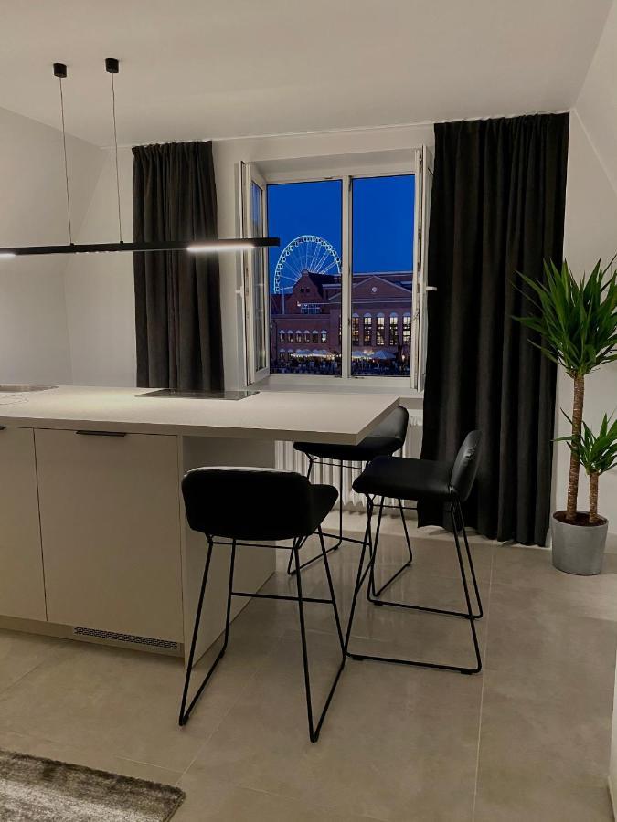 Apartament West - Targ Rybny Apartamento Gdansk Exterior foto
